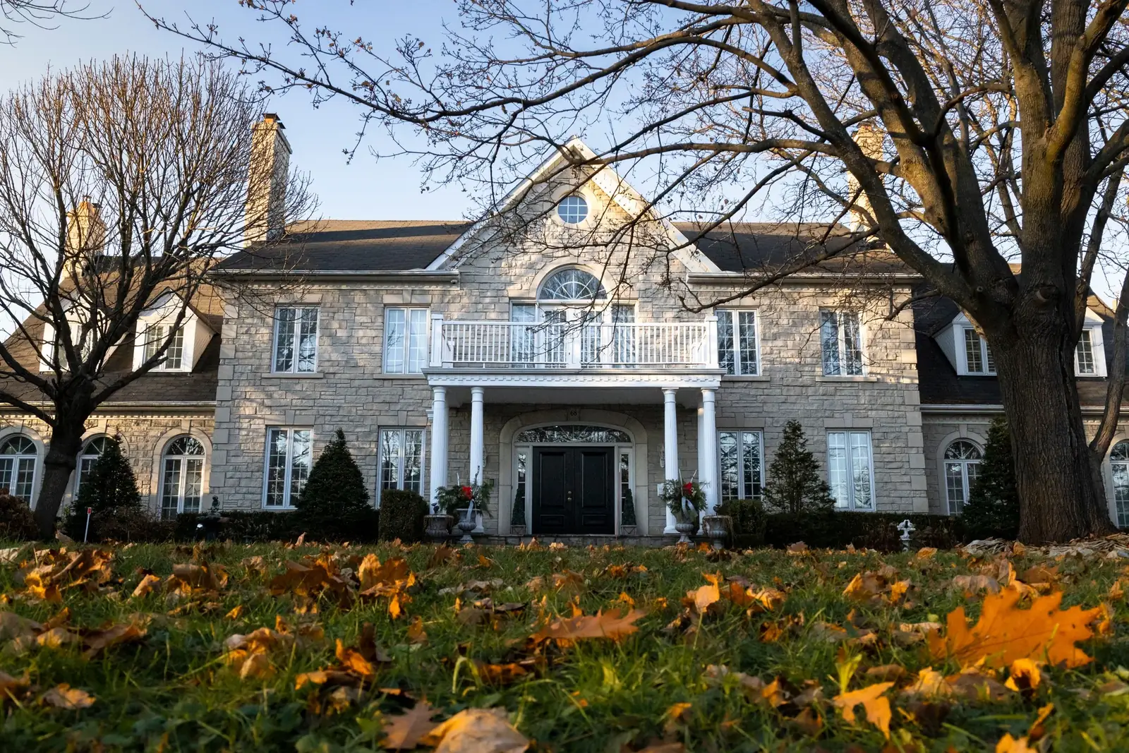 A well kept home in autumn